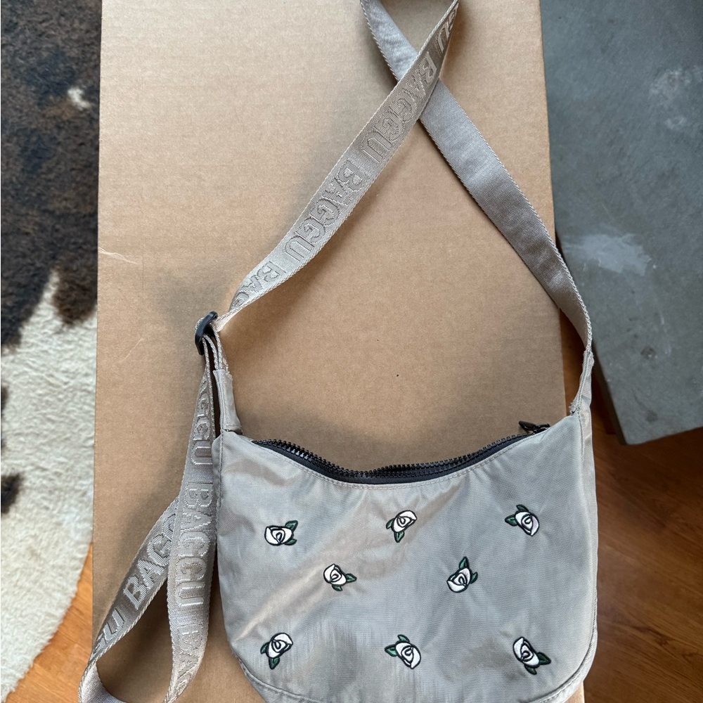 BAGGU Small Nylon Crescent Embroidered Bag